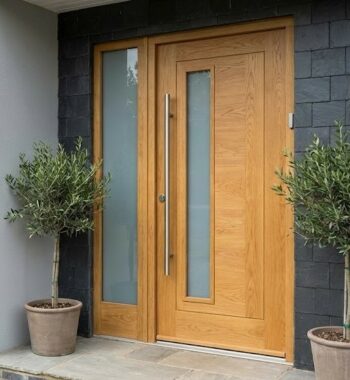 Porte d'entrée design Frager avec serrure de sécurité multipoints installée à Bruxelles par Trigoni.